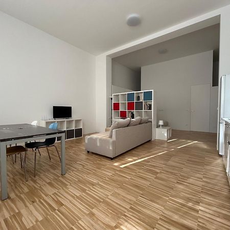 Open Space2 D'Apulia11 Apartment มิลาน ภายนอก รูปภาพ