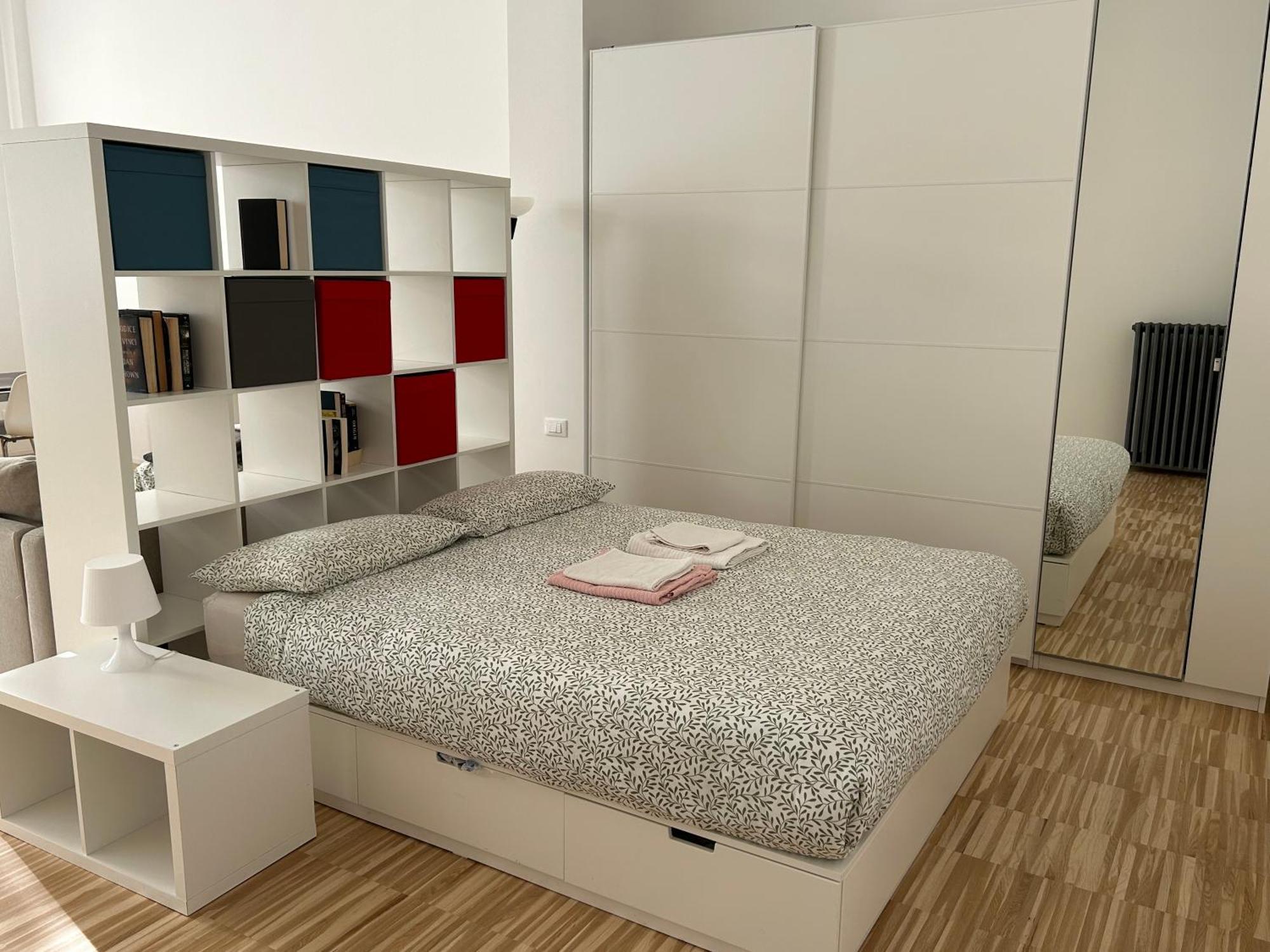 Open Space2 D'Apulia11 Apartment มิลาน ภายนอก รูปภาพ
